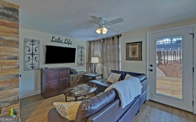 708 Knottywood Drive, Lavonia, GA 30553