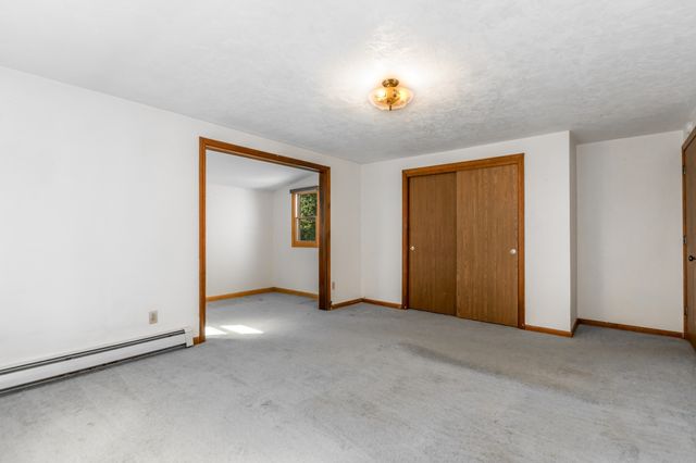8 Laura Ln, Bourne, MA 02532