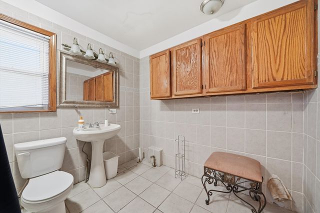 1940 N 19th Avenue, Melrose Park, IL 60160