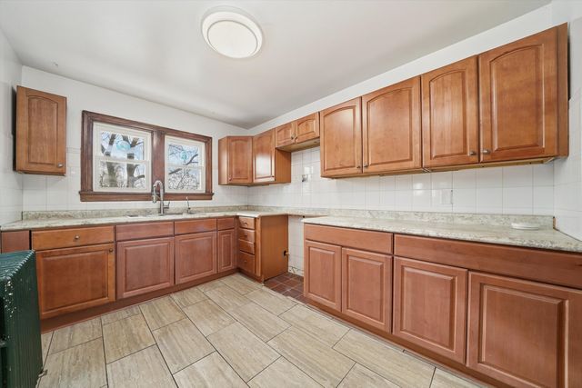 1940 N 19th Avenue, Melrose Park, IL 60160