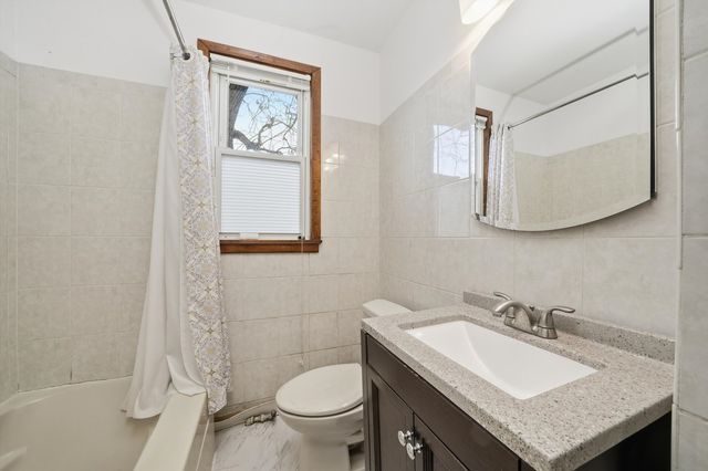 1940 N 19th Avenue, Melrose Park, IL 60160