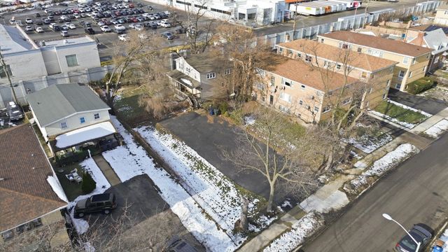 1940 N 19th Avenue, Melrose Park, IL 60160