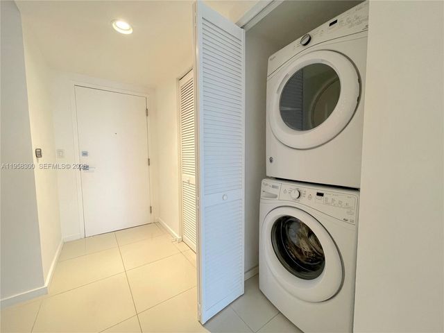 5252 NW 85th Ave 904, Doral, FL 33166