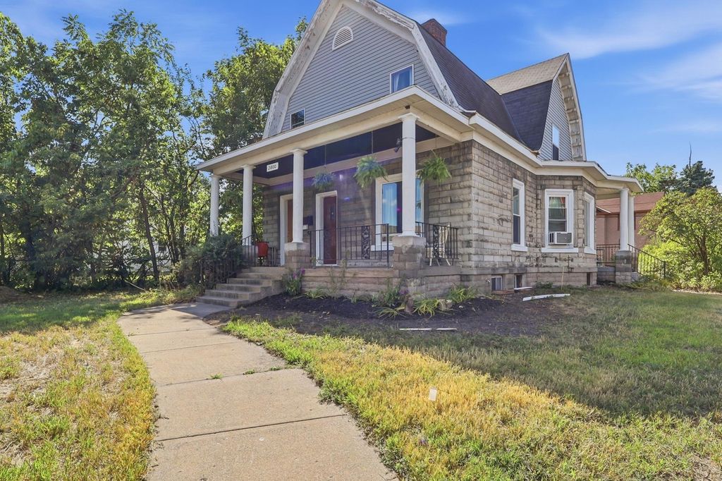 2800 Cedar Avenue S, Minneapolis, MN 55407 — photo 2