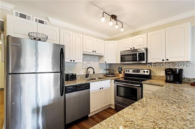 4 N Forest Beach Dr Apt 234, Hilton Head Island, SC 29928