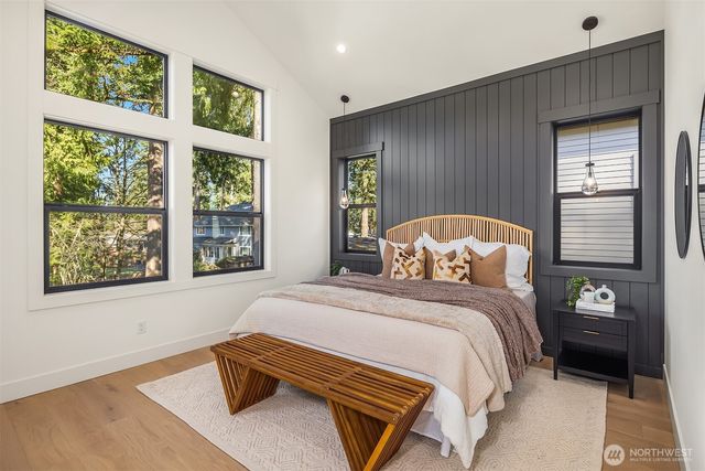 15014 SE 22nd Street, Bellevue, WA 98007