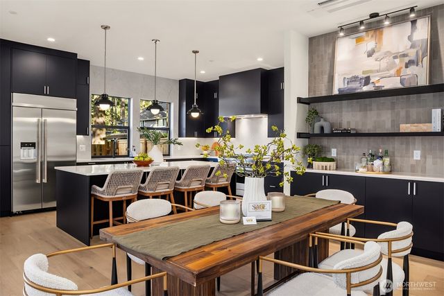 15014 SE 22nd Street, Bellevue, WA 98007