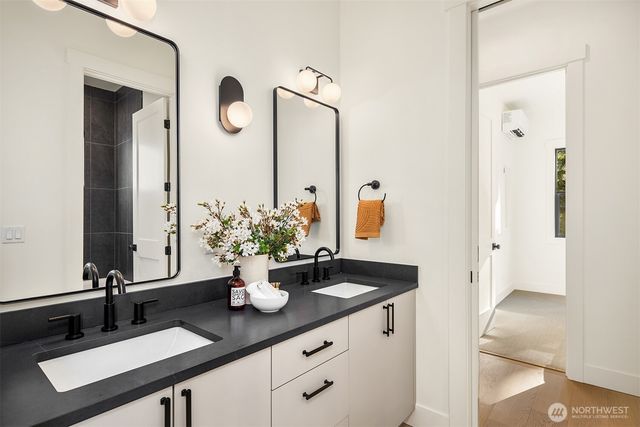 15014 SE 22nd Street, Bellevue, WA 98007