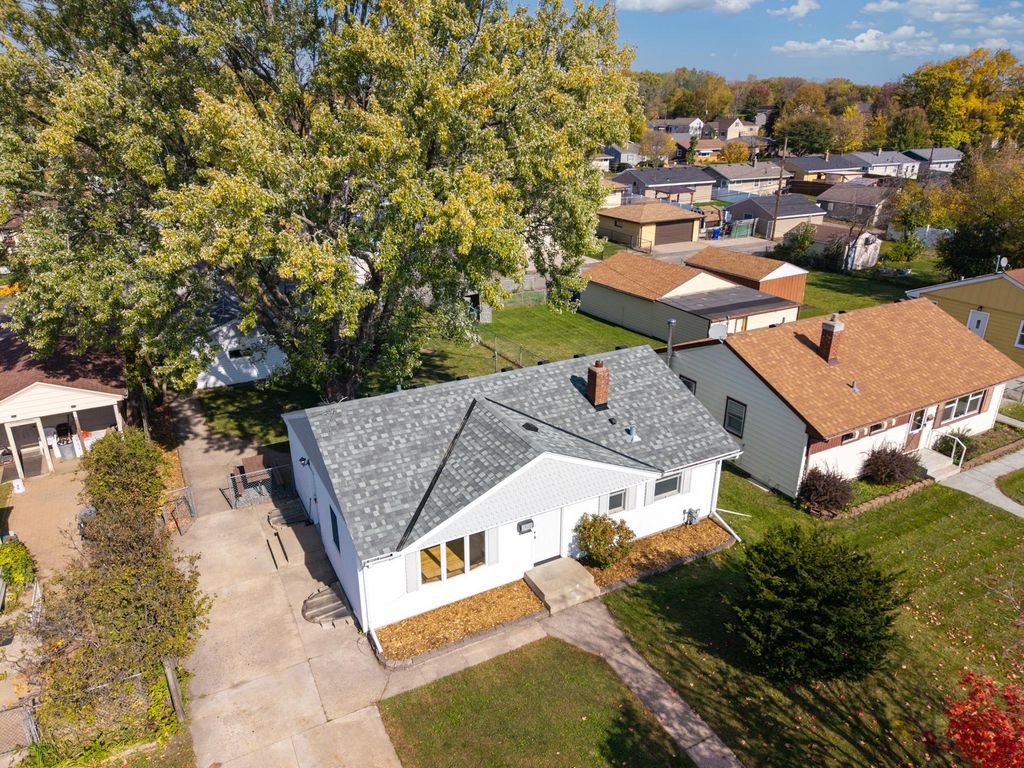 2223 Maryland Avenue E, Saint Paul, MN 55119 — exterior
