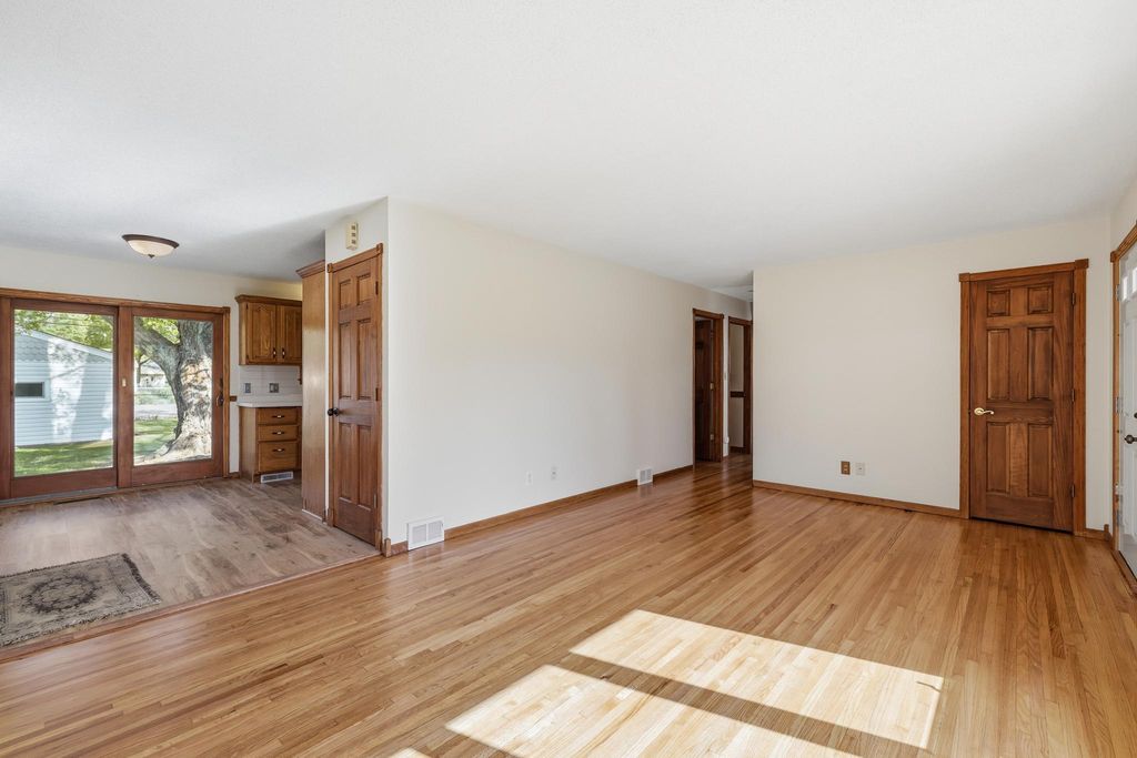 2223 Maryland Avenue E, Saint Paul, MN 55119 — photo 5