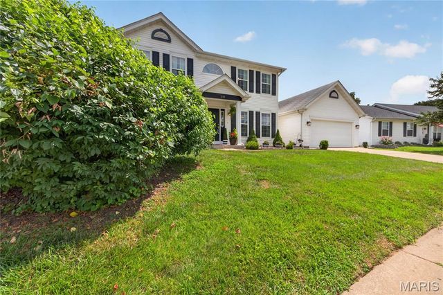 235 Royalltrail Lane, O'fallon, MO 63368