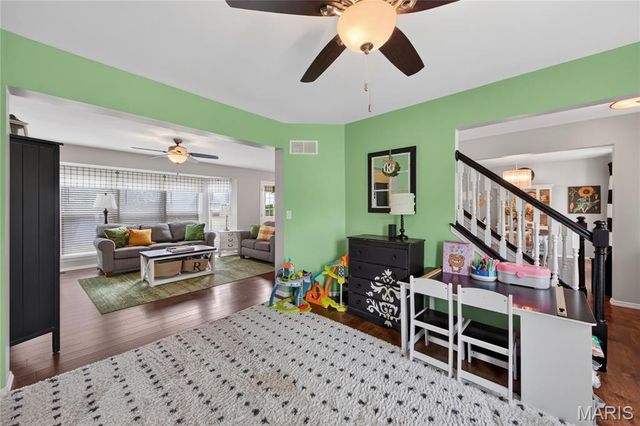 235 Royalltrail Lane, O'fallon, MO 63368