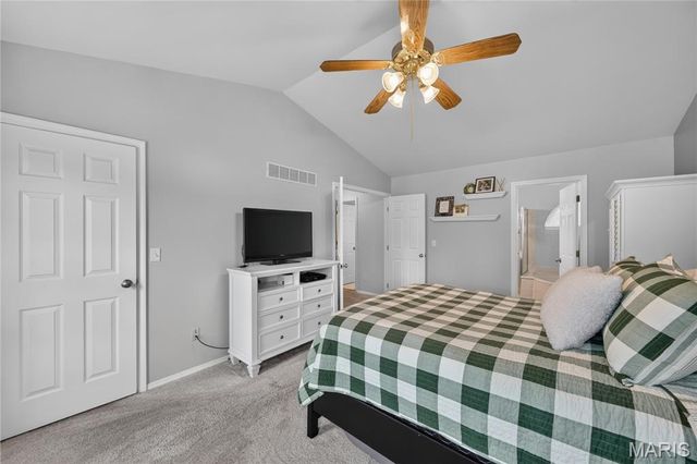 235 Royalltrail Lane, O'fallon, MO 63368