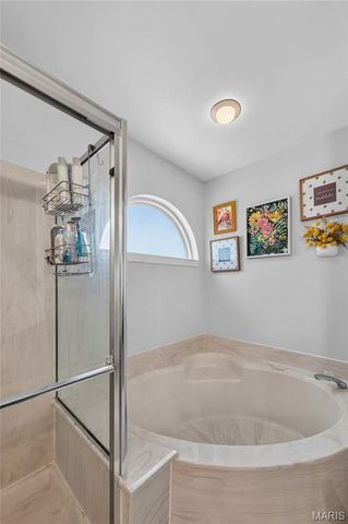 235 Royalltrail Lane, O'fallon, MO 63368