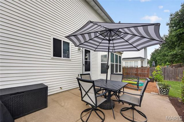 235 Royalltrail Lane, O'fallon, MO 63368