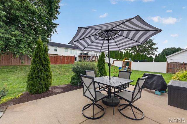 235 Royalltrail Lane, O'fallon, MO 63368