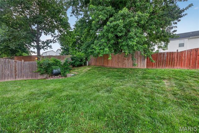 235 Royalltrail Lane, O'fallon, MO 63368