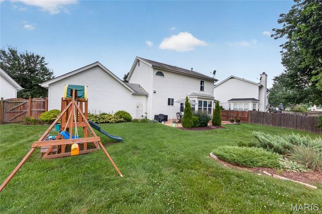 235 Royalltrail Lane, O'fallon, MO 63368