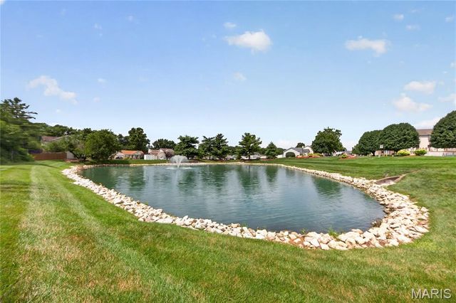 235 Royalltrail Lane, O'fallon, MO 63368