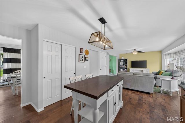 235 Royalltrail Lane, O'fallon, MO 63368
