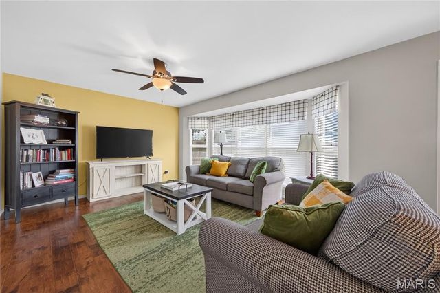 235 Royalltrail Lane, O'fallon, MO 63368