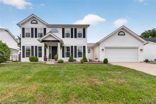 235 Royalltrail Lane, O'fallon, MO 63368