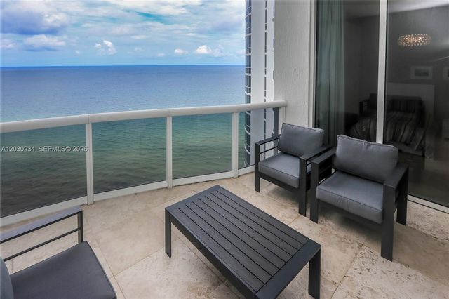 15901 Collins Avenue 2004, Sunny Isles Beach, FL 33160