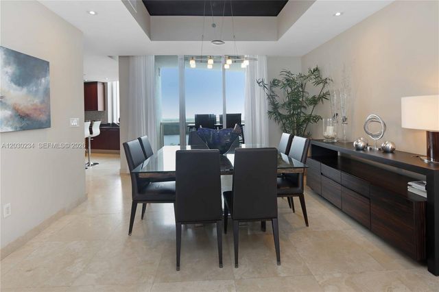 15901 Collins Avenue 2004, Sunny Isles Beach, FL 33160