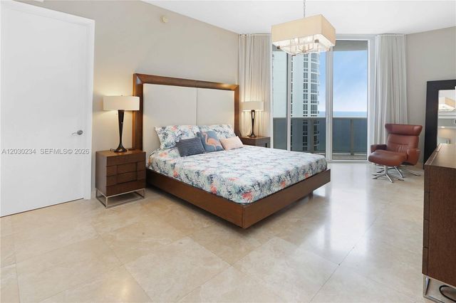 15901 Collins Avenue 2004, Sunny Isles Beach, FL 33160