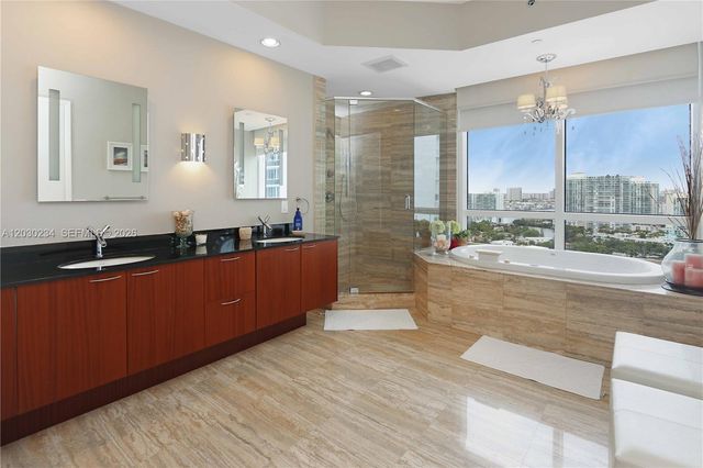 15901 Collins Avenue 2004, Sunny Isles Beach, FL 33160