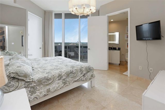 15901 Collins Avenue 2004, Sunny Isles Beach, FL 33160