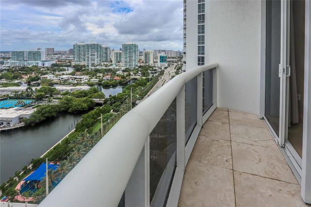 15901 Collins Avenue 2004, Sunny Isles Beach, FL 33160