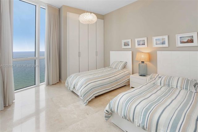 15901 Collins Avenue 2004, Sunny Isles Beach, FL 33160