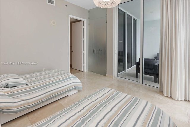 15901 Collins Avenue 2004, Sunny Isles Beach, FL 33160