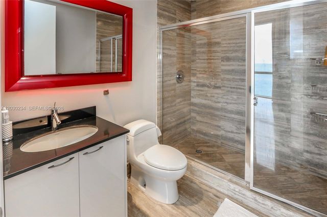 15901 Collins Avenue 2004, Sunny Isles Beach, FL 33160