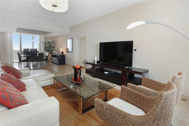 15901 Collins Avenue 2004, Sunny Isles Beach, FL 33160