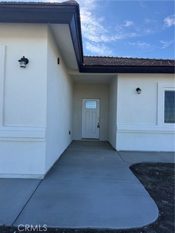 2115 Seville Pl., Pinon Hills, CA 92372