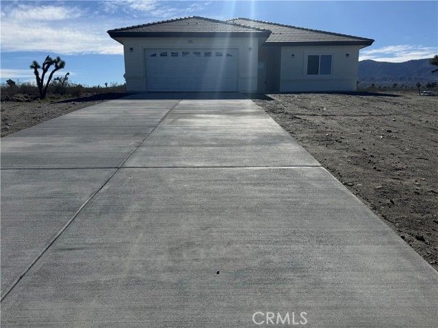 2115 Seville Pl., Pinon Hills, CA 92372