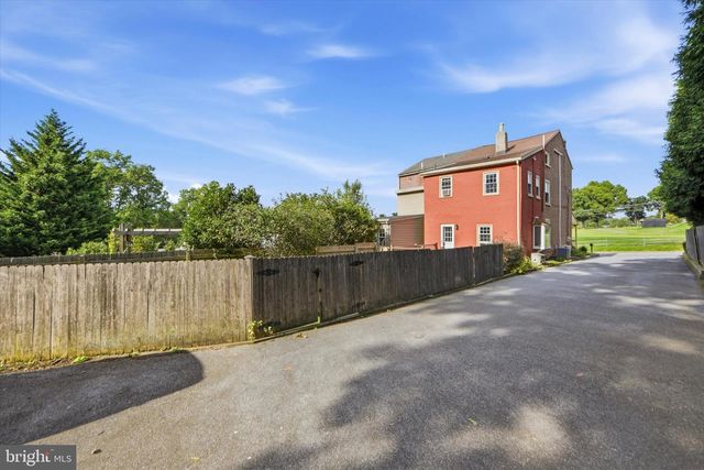 730 N NEW ST, West Chester, PA 19380