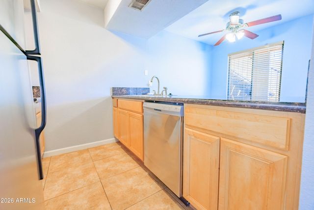 1241 N 48TH Street 116, Phoenix, AZ 85008