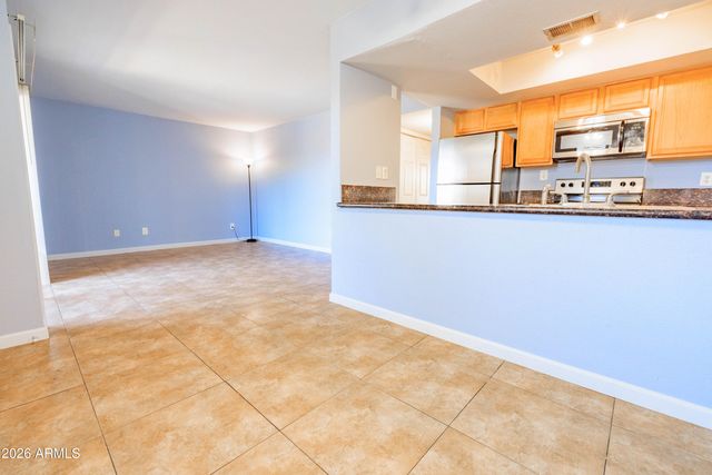1241 N 48TH Street 116, Phoenix, AZ 85008