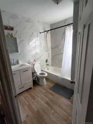 17704 137th Avenue, Springfield Gardens, NY 11434