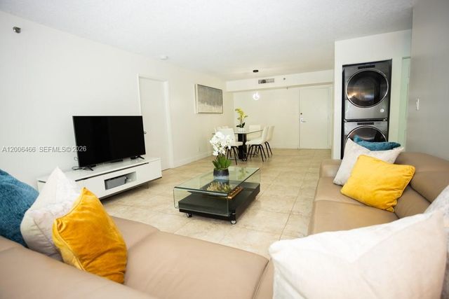 3300 NE 192nd St 214, Aventura, FL 33180