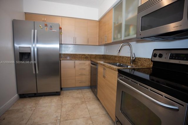 3300 NE 192nd St 214, Aventura, FL 33180