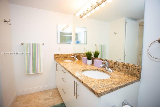 3300 NE 192nd St 214, Aventura, FL 33180