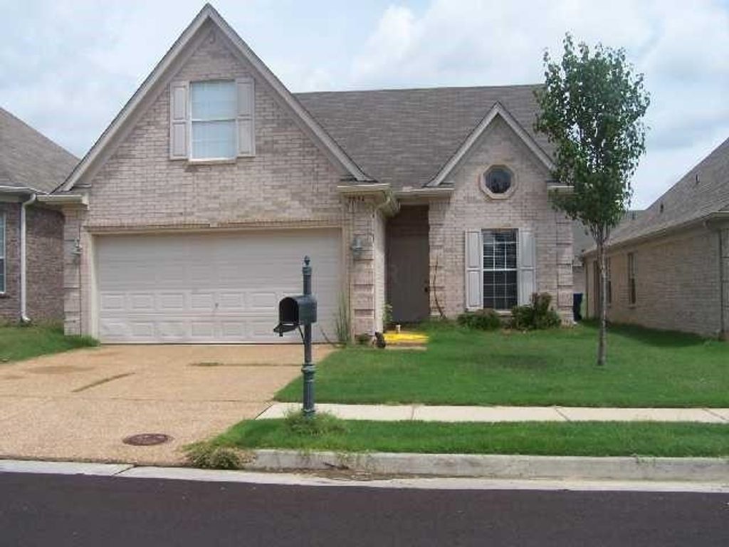 7854 FALLSTONE RD, Memphis, TN 38125