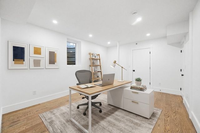 31 Houghton St A, Somerville, MA 02143