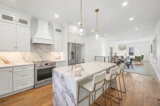 31 Houghton St A, Somerville, MA 02143