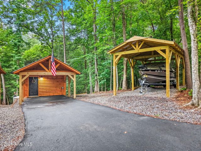 207 Bentley Cove, Murphy, NC 28906