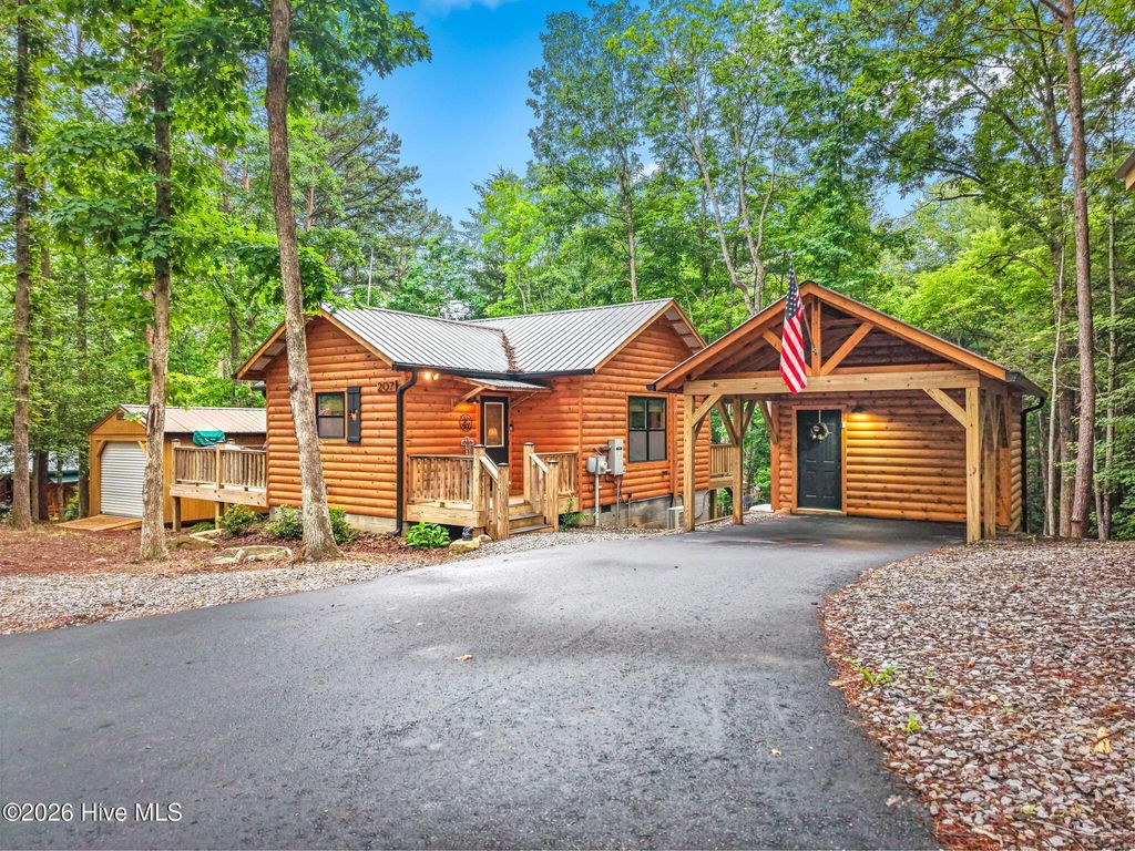 207 Bentley Cove, Murphy, NC 28906